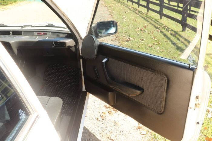 1983 BMW 3 Series 320i