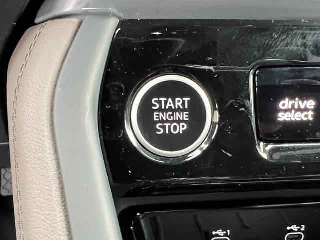 2025 Audi Q5 quattro Prestige TFSI