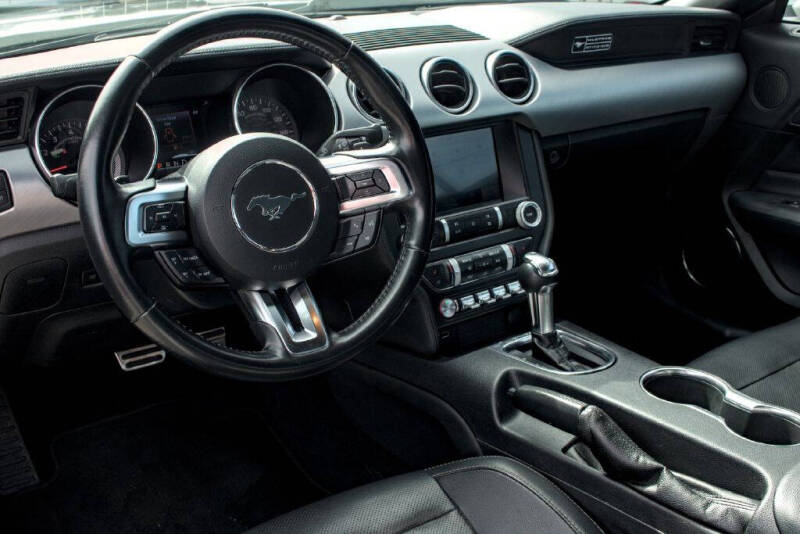 2020 Ford Mustang EcoBoost Premium