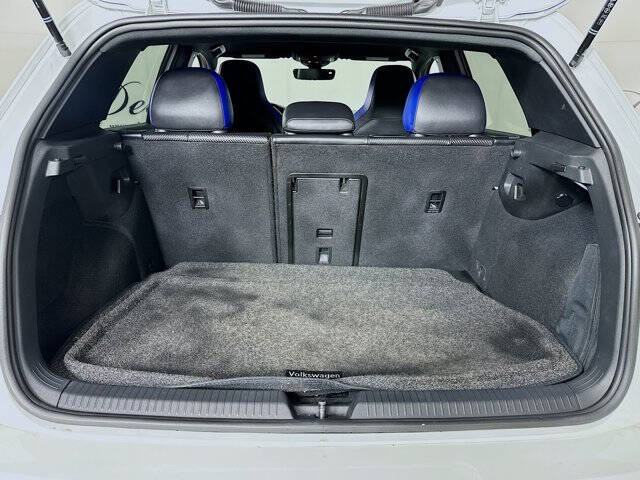 2023 Volkswagen Golf R 4Motion