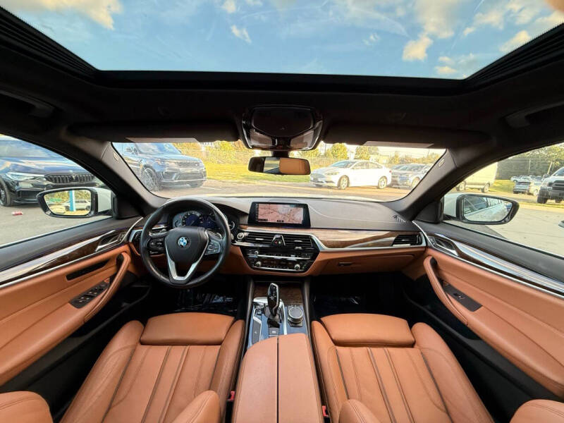 2019 BMW 5 Series 540i