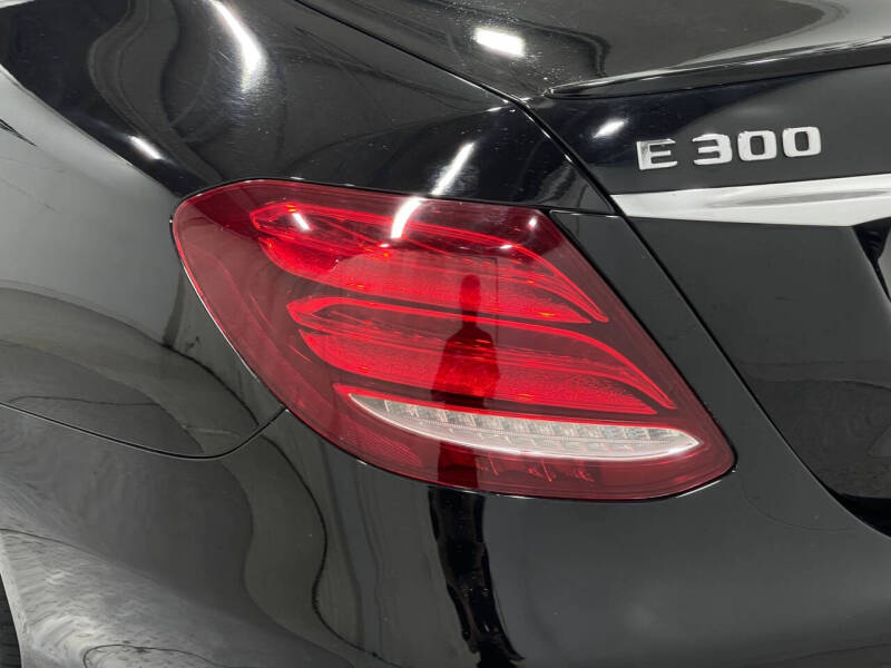 2018 Mercedes-Benz E-Class E 300