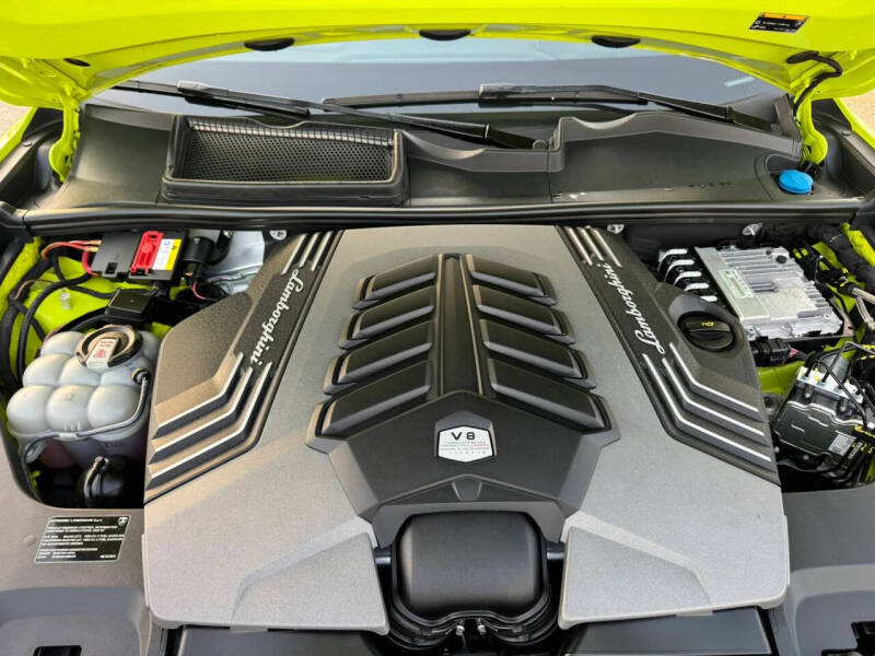 2022 Lamborghini Urus