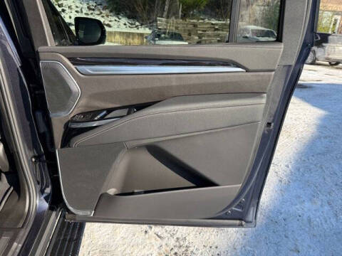 2025 Cadillac Escalade ESV Sport