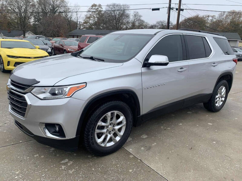 2020 Chevrolet Traverse null photo 3