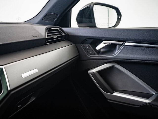 2025 Audi Q3 quattro S line Prem Plus 45 TFSI