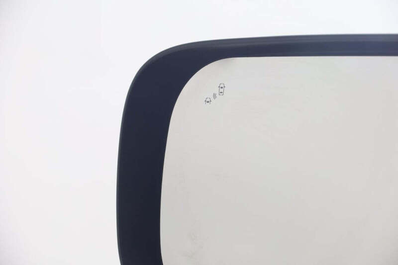 2023 Nissan Titan SV