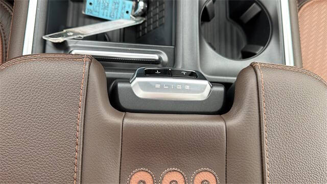 2025 Ford Expedition MAX King Ranch