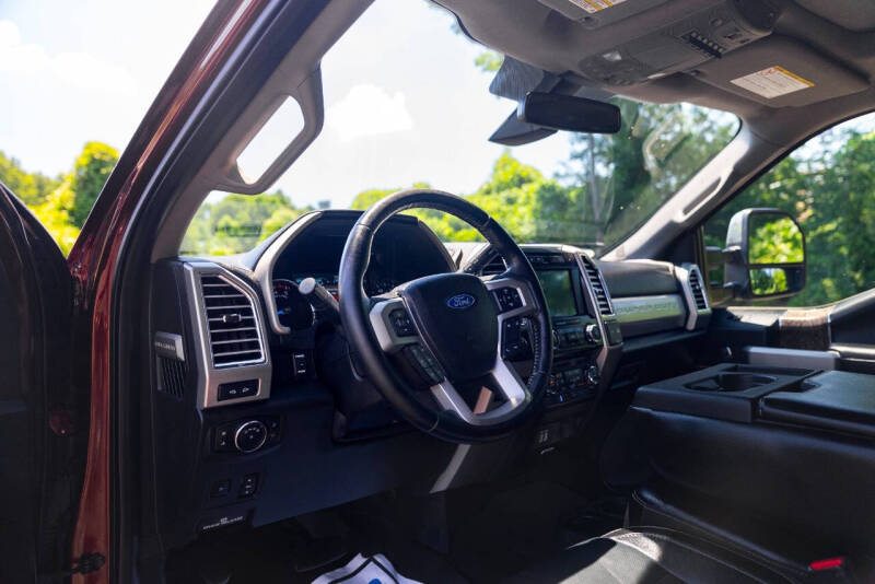 2017 Ford F-350 Super Duty Lariat