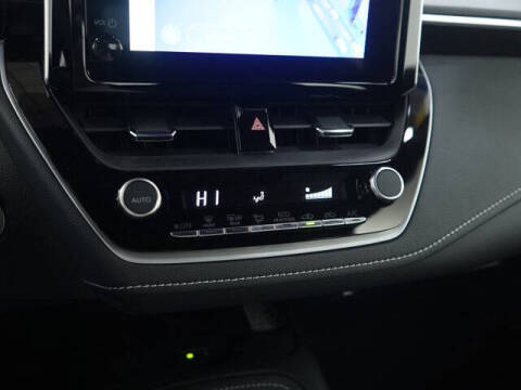 2025 Toyota Corolla Hatchback SE