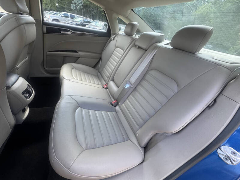 2017 Ford Fusion SE