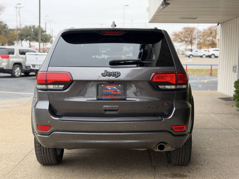 2019 Jeep Grand Cherokee Laredo