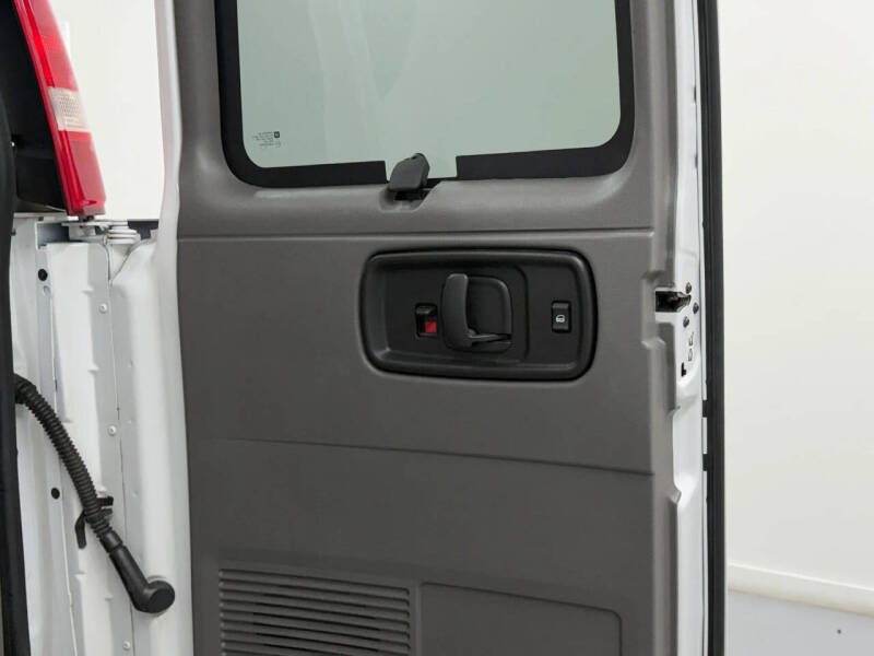 2023 Chevrolet Express LS 3500