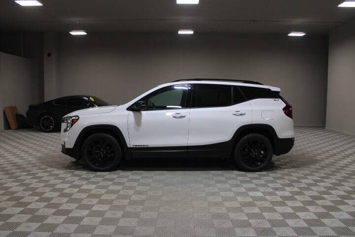 2022 GMC Terrain SLT