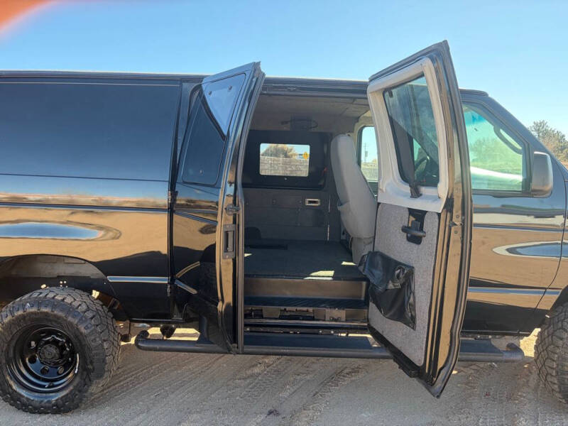 2004 Ford E-Series E-350 SD
