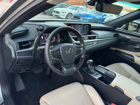 2021 Lexus ES 350 Ultra Luxury