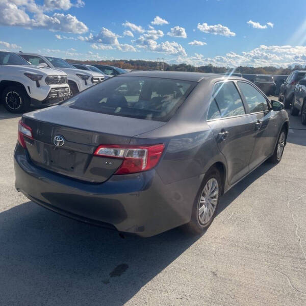 2014 Toyota Camry LE