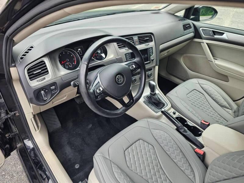 2016 Volkswagen Golf