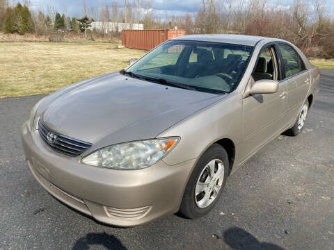 2005 Toyota Camry for sale at Blue Line Auto Group in Portland OR