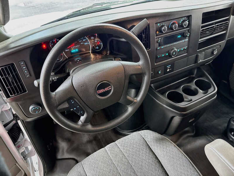2024 GMC Savana 2500