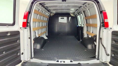 2025 Chevrolet Express 2500