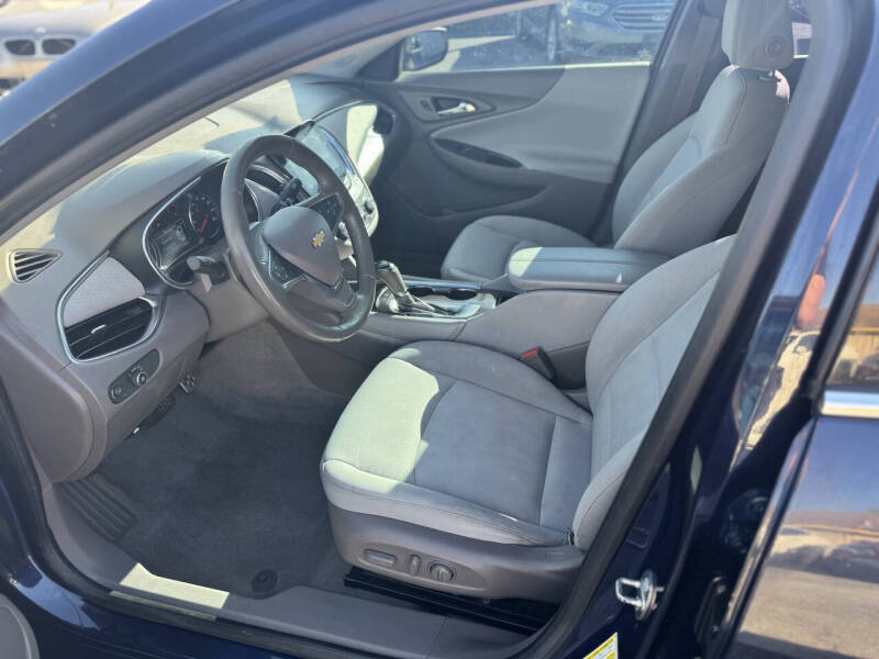 2017 Chevrolet Malibu LT