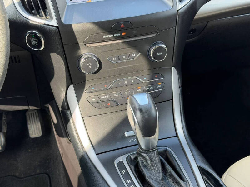 2017 Ford Edge SEL