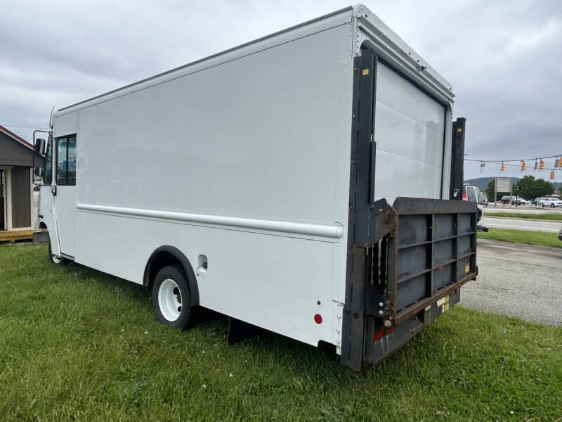 2017 Ford E-Series E-350 SD
