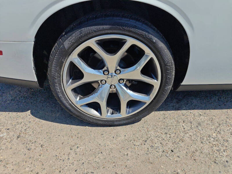 2016 Dodge Challenger SXT Plus