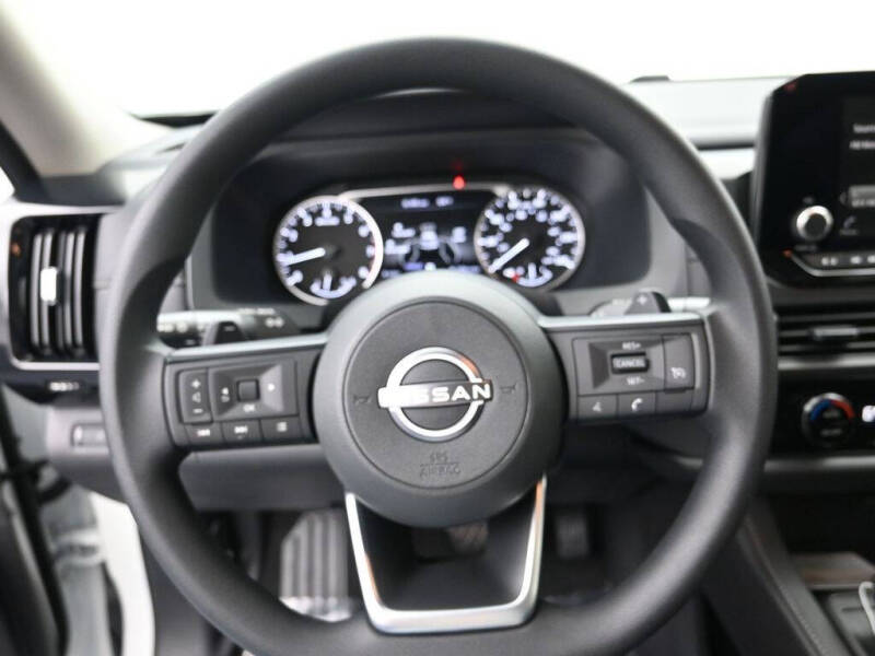 2025 Nissan Pathfinder S