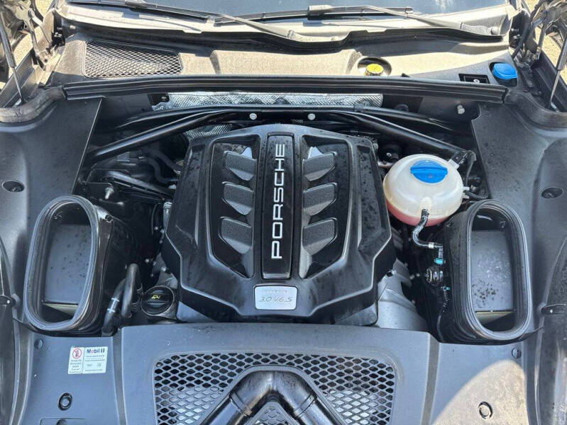 2016 Porsche Macan S