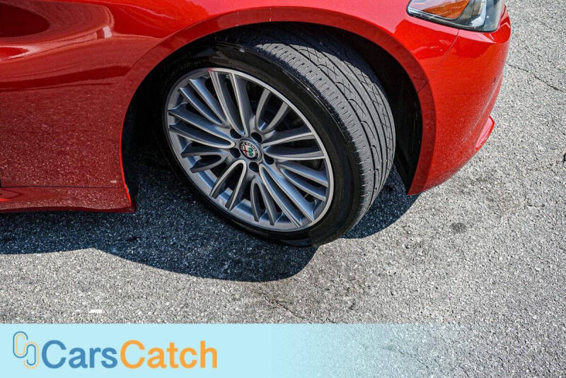 2017 Alfa Romeo Giulia Ti