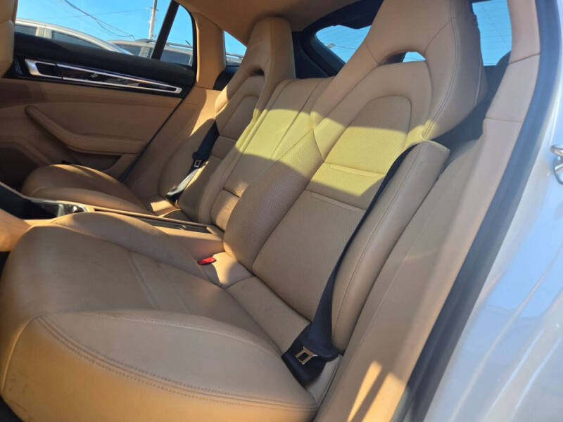 2018 Porsche Panamera