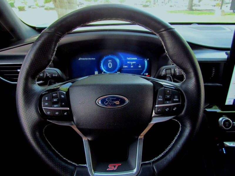 2022 Ford Explorer ST