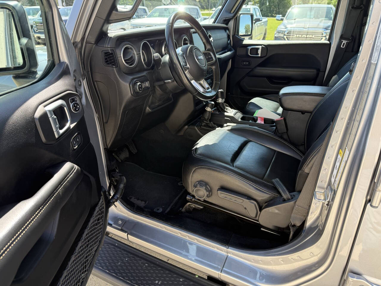 2020 Jeep Gladiator Overland photo 5