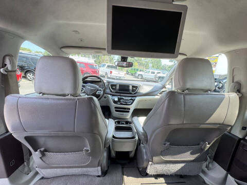 2018 Chrysler Pacifica Touring L