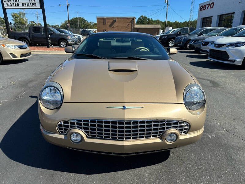 2005 Ford Thunderbird Deluxe photo 23