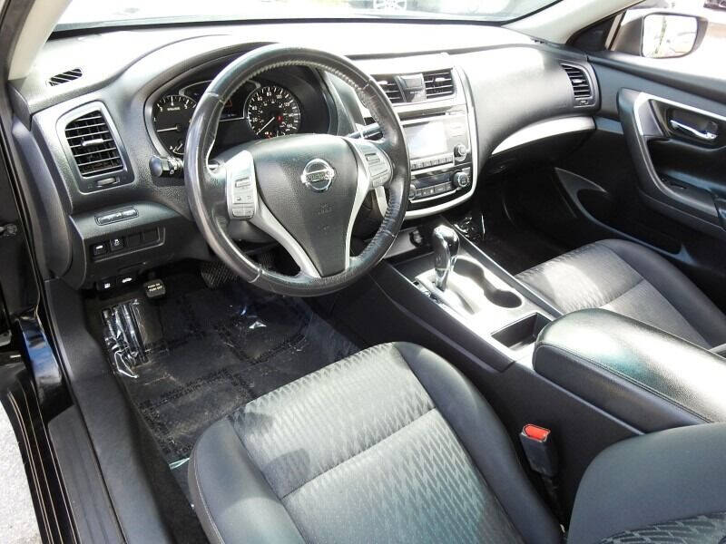 2018 Nissan Altima  - $13,900