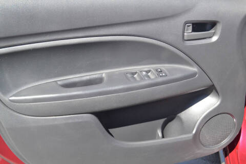 2017 Mitsubishi Mirage ES