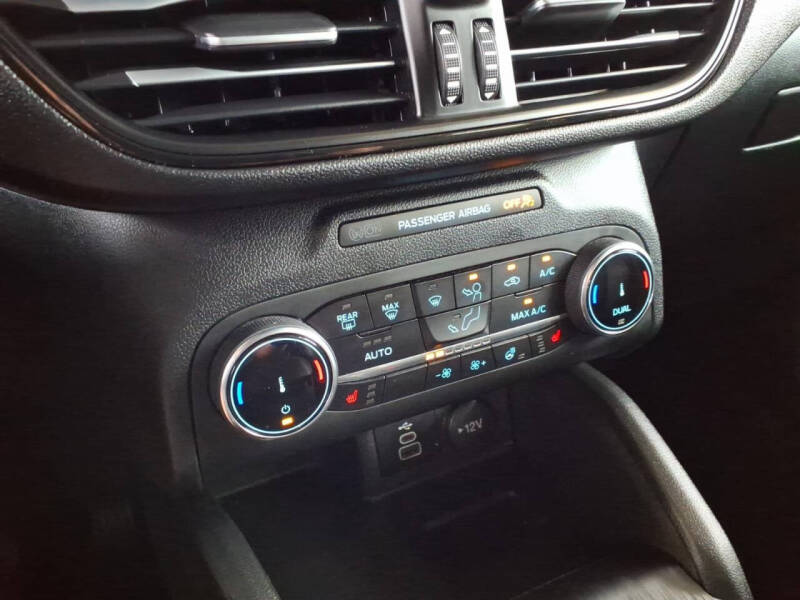 2025 Ford Escape ST-Line Select