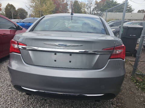 2013 Chrysler 200 Limited