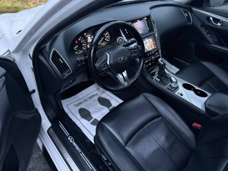 2021 Infiniti Q50 Luxe