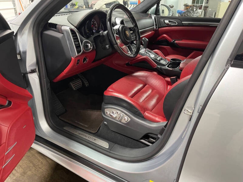 2018 Porsche Cayenne GTS