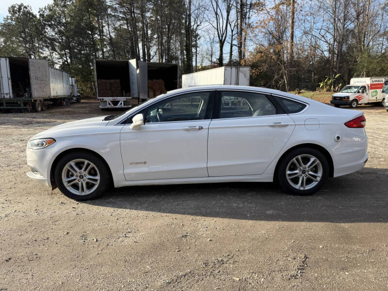 2018 Ford Fusion Hybrid SE's photo