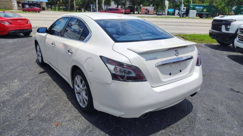 2014 Nissan Maxima