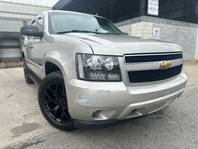 2007 Chevrolet Tahoe for sale at Illinois Auto Sales in Paterson NJ