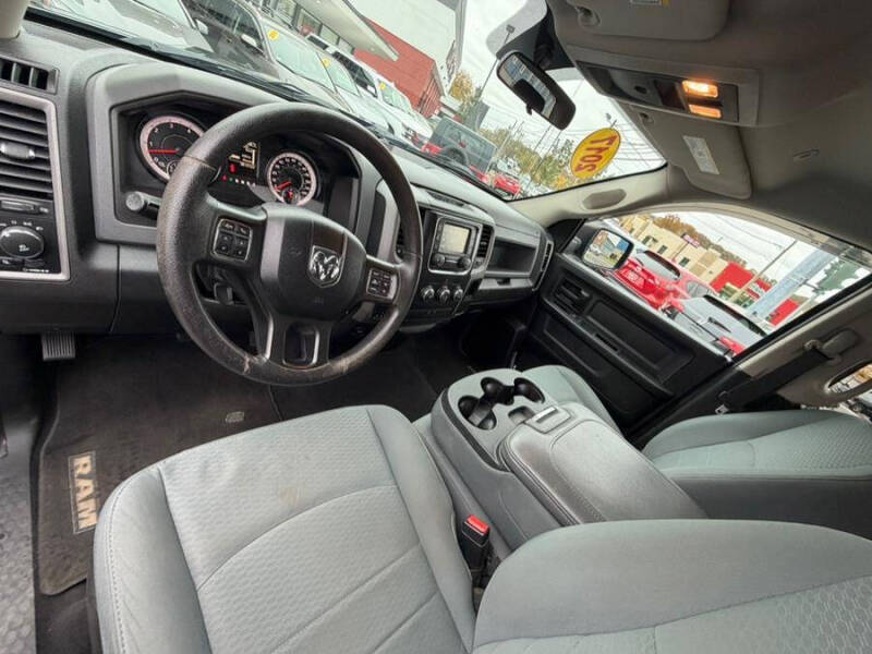 2017 RAM 1500 Express