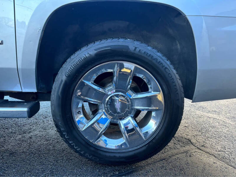 2017 Chevrolet Suburban LT