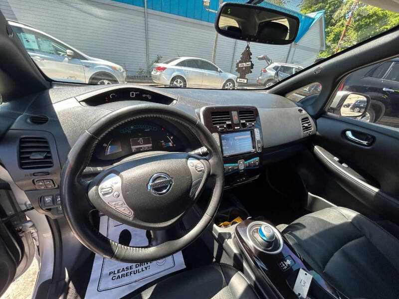 2013 Nissan LEAF SV