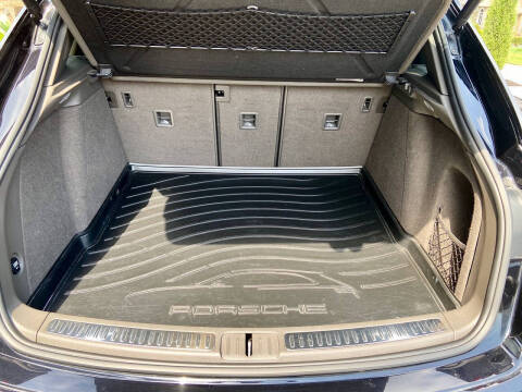 2015 Porsche Macan Turbo